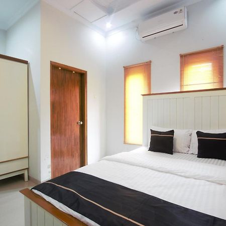 Cendhani Raras Residence Pakualaman Bagian luar foto