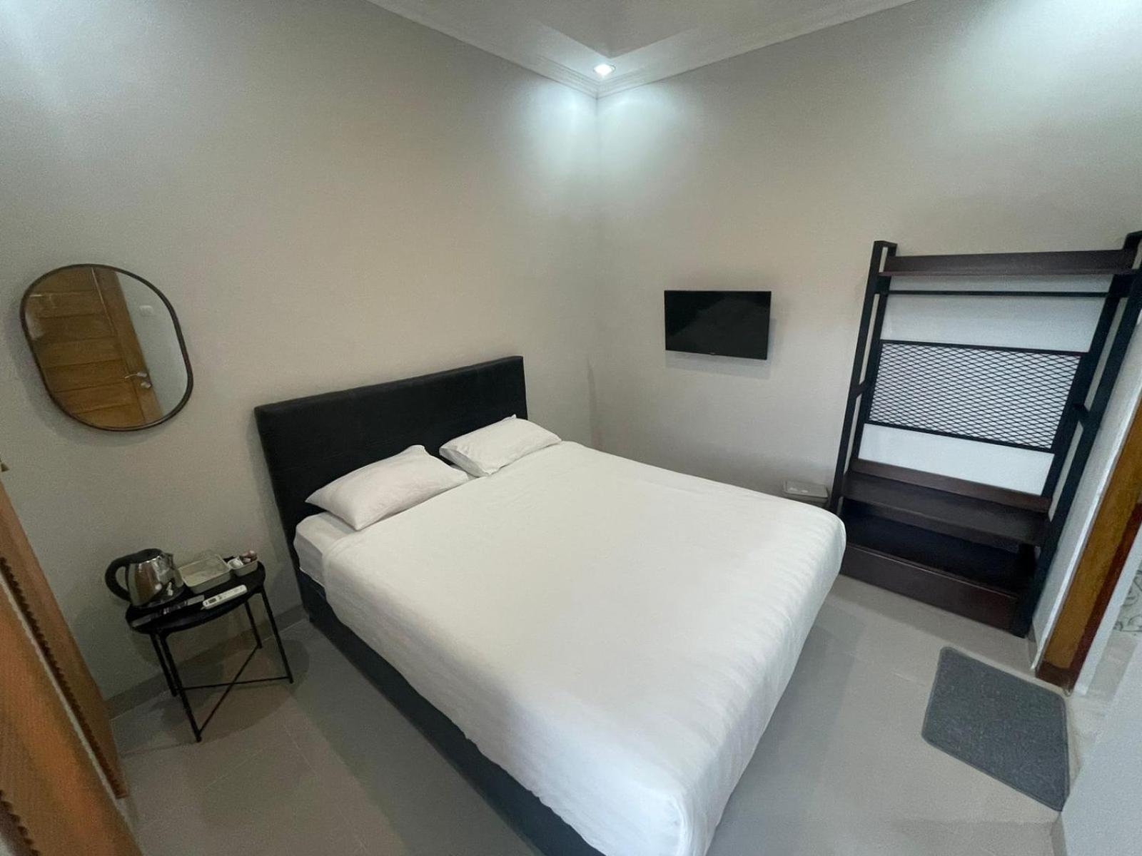 Cendhani Raras Residence Pakualaman Bagian luar foto