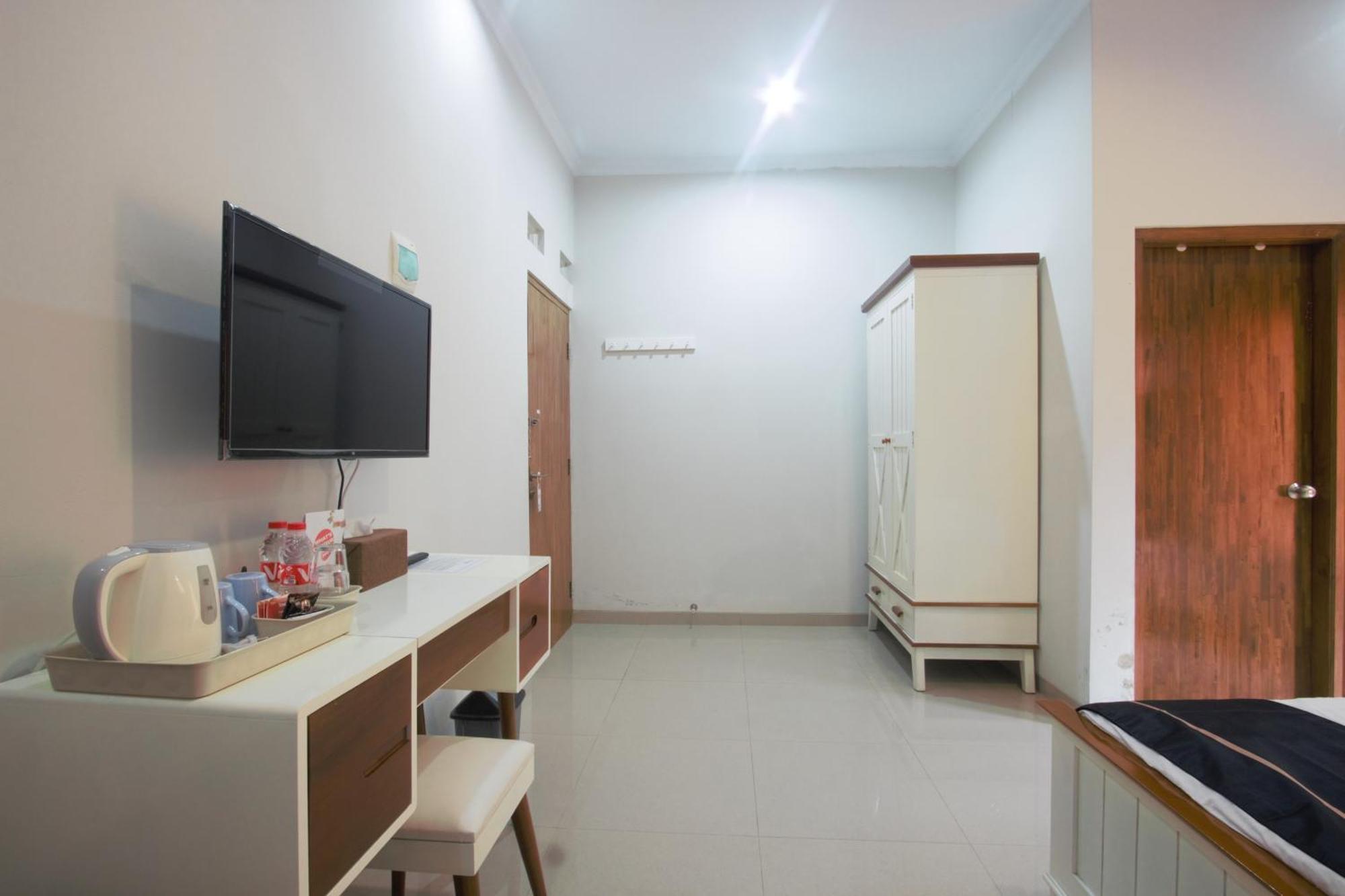 Cendhani Raras Residence Pakualaman Bagian luar foto